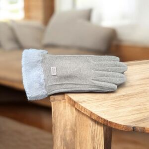 Gray Fleece-Lined Gloves
